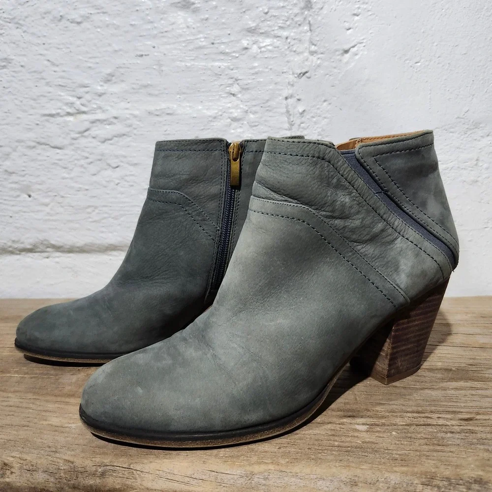 Franco Sarto L-Domino Gray Leather Ankle Boots Block Heel Side Zip Womens 9M